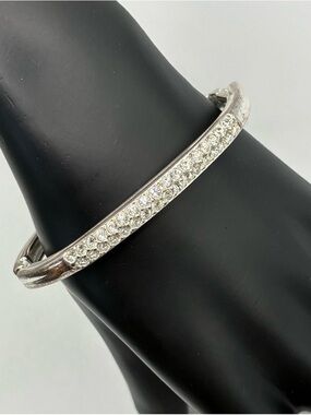 Swarovski Signed Swan Silver-Tone Crystal Hinged Bangle Bracelet Size 6.5